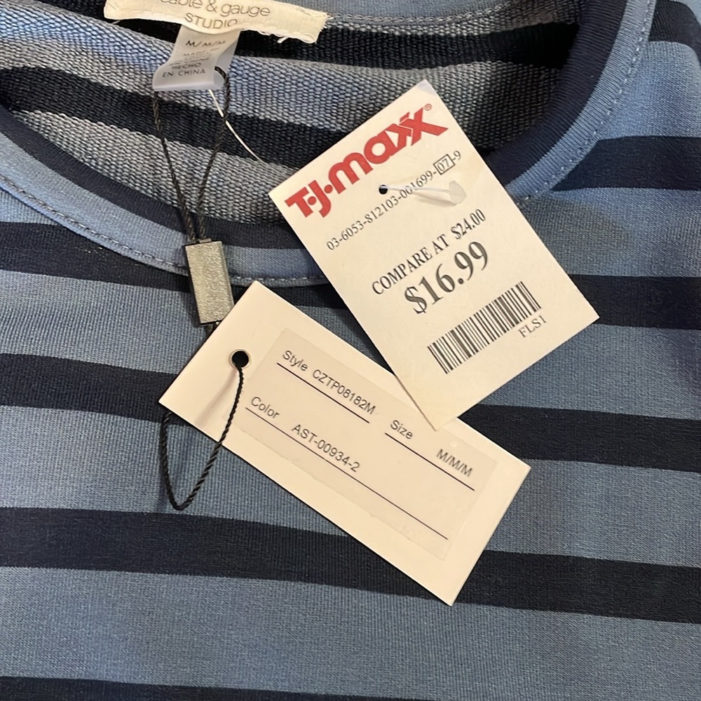 Cable & Gauge Navy and Light Blue Striped Top - Picture 6 of 6